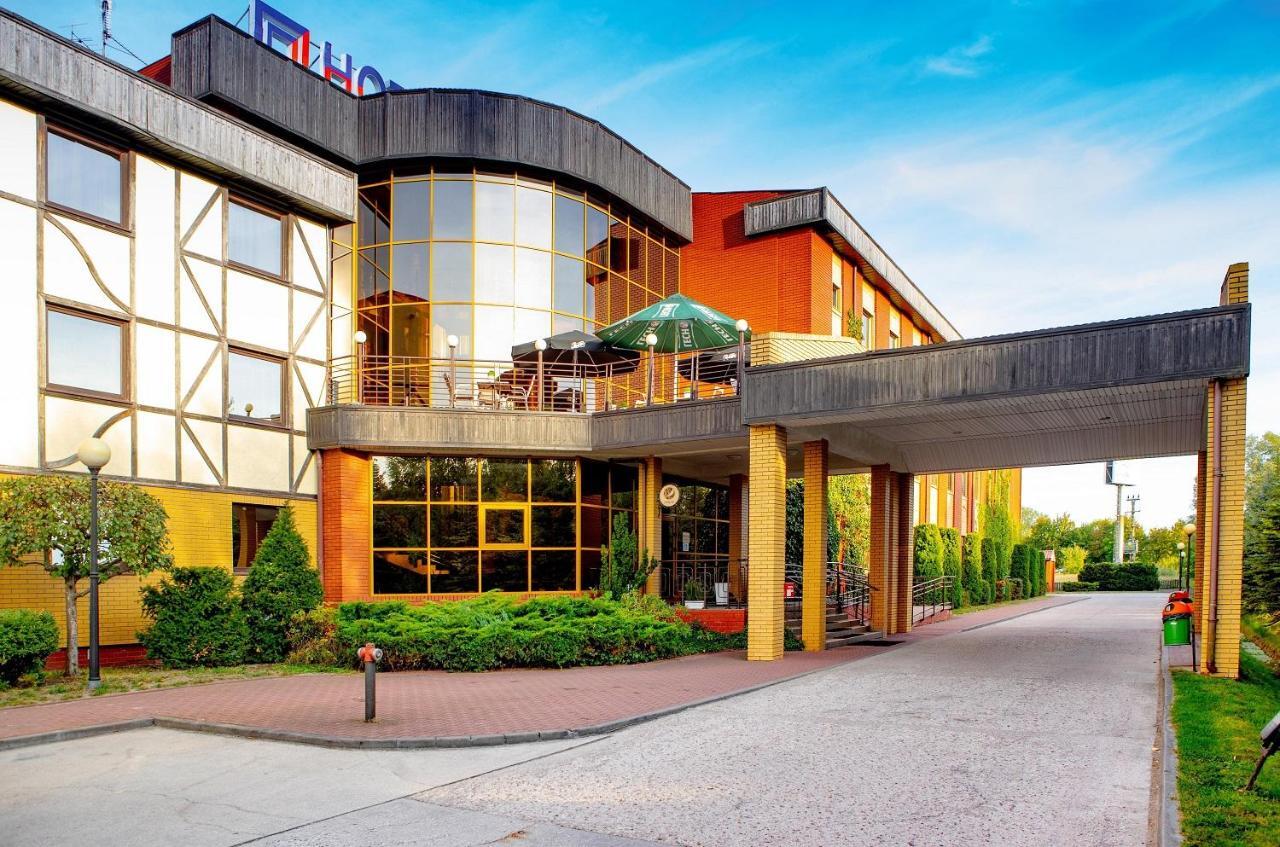 Hotel 500 Tarnowo Podgórne Exterior foto